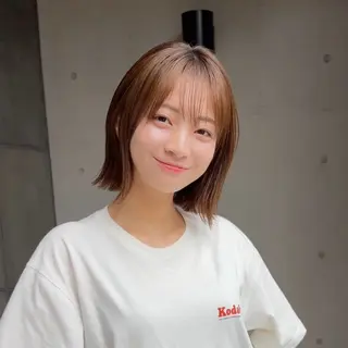 ショート カラー 顔周り/レイヤー/ 透明感/みっきーのヘアスタイル