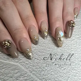 ネイル Nailist Aoiのネイルデザイン