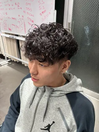 ショート Caly所属・メンズパーマモデル 募集中🔥マナトのヘアスタイル