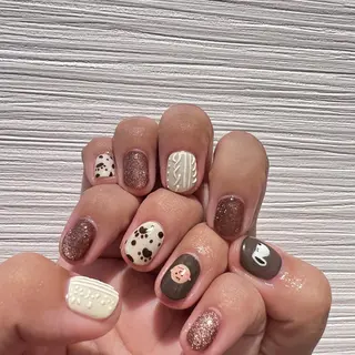 ネイル 黒葛原 めぐみのネイルデザイン