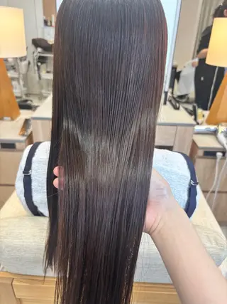 ロング ガレリア  名駅オーキッドGビル店所属・名駅／艶髪ストレート ／ヘッドスパ／伴怜奈のヘアスタイル