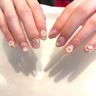 ネイル 新井 ひなののネイルデザイン