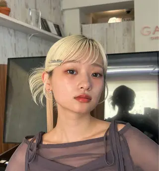 セミロング カラー ヘアアレンジ レイヤー/ボブ/透明 感カラー/佐藤奈由のヘアスタイル