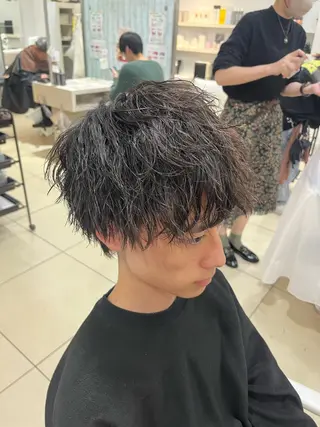 ショート パーマ メンズ 韓国風メンズ/毛流れ ヘアなら須田龍世のヘアスタイル