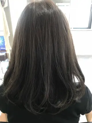 ミディアム カラー AUBE hair ales福岡平尾店所属・塚本 昂のヘアスタイル