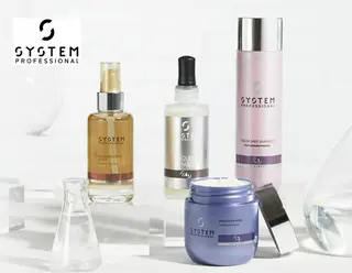 ロング カラー パーマ ヘアアレンジ メンズ キッズ ネイル マツエク・マツパ アイブロウ ウルフとハイトーン みっちー✂️のヘアスタイル