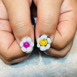 ネイル 西谷 （ネイリスト）のネイルデザイン