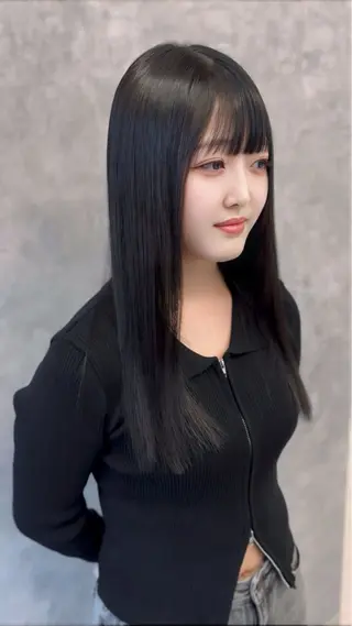 ロング NUMBER 天王寺YUYAのヘアスタイル