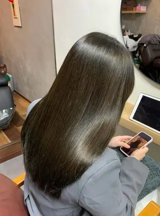 セミロング カラー 照井 耀のヘアスタイル