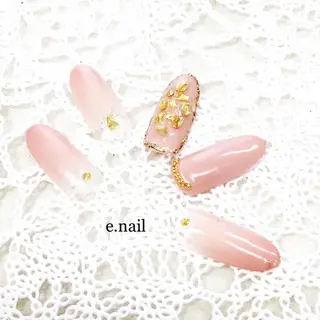 ネイル e.nail所属・和賀井 恵理のネイルデザイン