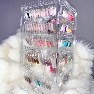 ネイル Yudia tamakiのネイルデザイン