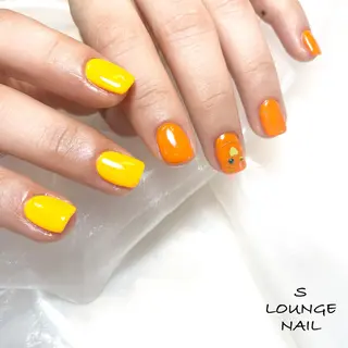 ネイル S LOUNGE NAIL所属・パーツたくさん🍓 SUMIのネイルデザイン