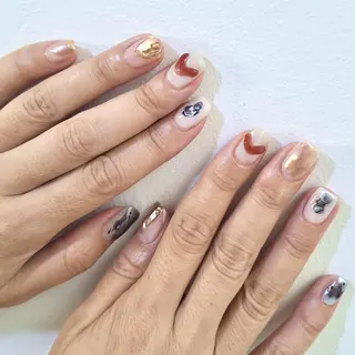 ネイル nailstudio eviz新宿店のネイルデザイン