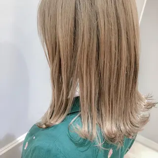 セミロング 似合わせ艶髪カラー ❤️ハダユミのヘアスタイル