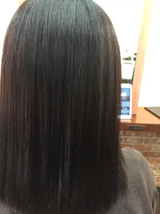 セミロング パーマ 桧山 真のヘアスタイル