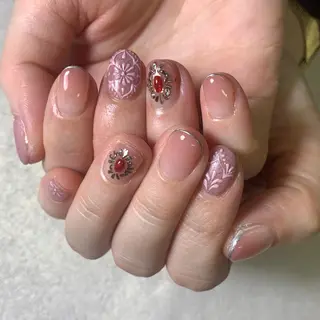 ネイル atelier　FIORITURA所属・FIORITURA aiのネイルデザイン