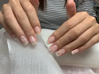 ネイル Kaka_ パラジェル、長さだしのネイルデザイン