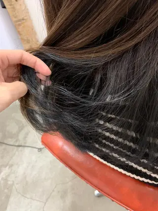 セミロング カラー fio マナミのヘアスタイル