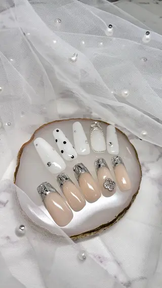 ネイル ANELA ANNAのネイルデザイン