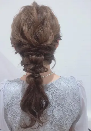 ロング ヘアアレンジ GRANLUSSO 〜グランルッソ駅前店所属・木口 嘉美のヘアスタイル