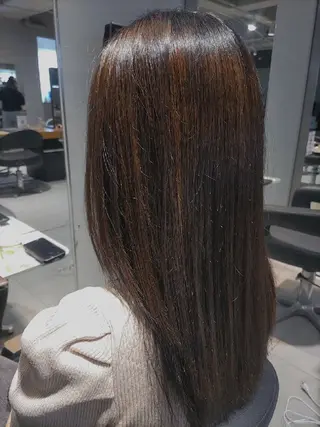 カラー 美容室Lee京橋店所属・Jrカラーリスト ゆみかのヘアスタイル