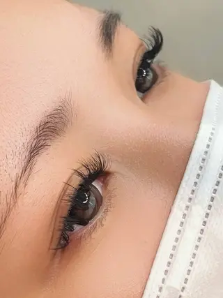 マツエク・マツパ cil shenon【シルシェノン】所属・SAE | 大阪本町 |　韓国中国風🧸の眉毛・アイブロウイメージ