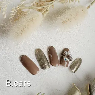 ネイル B.care自由ヶ丘所属・早坂  のネイルデザイン