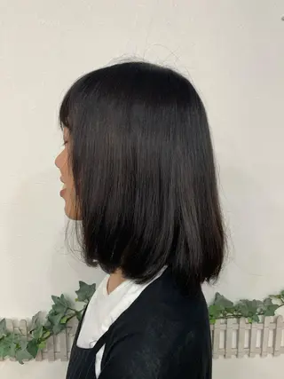 ミディアム 安藤 まどかのヘアスタイル