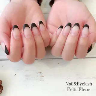 ネイル Petit Fleur所属・青柳 亜梨奈のマツエク・マツパデザイン