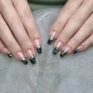 ネイル Maggie Nail🦩のネイルデザイン