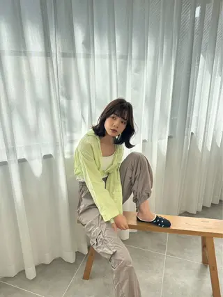 ミディアム RAISE by_WHITEのヘアスタイル