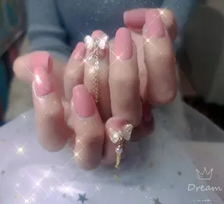 ネイル ミディアム フィルイン、長さ出し 深爪矯正のネイルデザイン