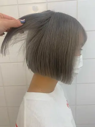 ショート カラー ヘアアレンジ 🧨ブリーチー×ボブ レイヤー💎じゅえるのヘアスタイル