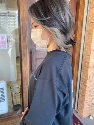 ミディアム カラー grand juteのヘアスタイル