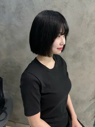 ショート カラー ヘアアレンジ ボブ/透明感ベージュ 🫧クルミ🌟のヘアスタイル