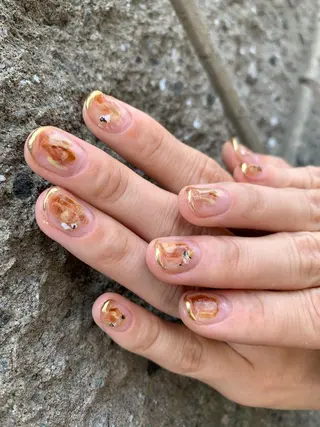ネイル nailsalon　hue所属・小山 羽奈のネイルデザイン