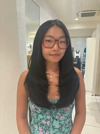 ロング 韓国レイヤー🪽 耳ツボジュエリーのヘアスタイル