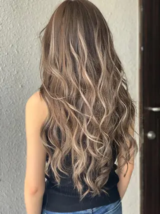 ロング eye エクステ専門店Rのヘアスタイル