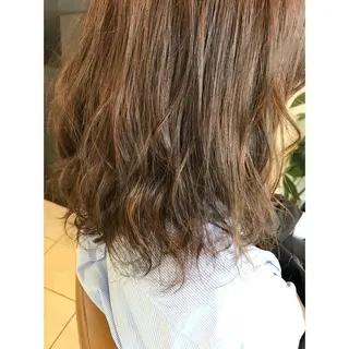 ミディアム カラー 坂西 春果のマツエク・マツパデザイン