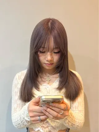 セミロング カラー 咲良 / allum 鈴鹿のヘアスタイル