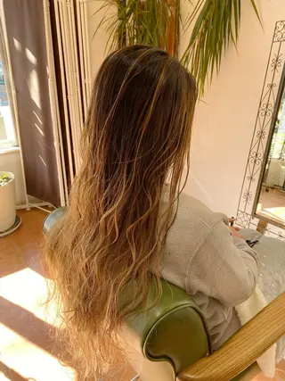 ロング カラー 石井 佑樹のヘアスタイル