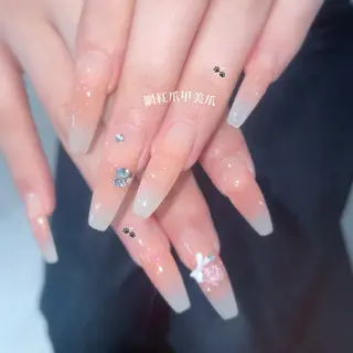 ネイル GO TODAY SHAiRE SALON原宿 Liber所属・️🫧もこ 艶感ネイル🫧のネイルデザイン