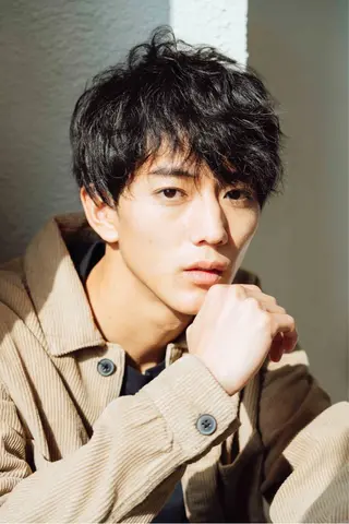 パーマ メンズ レイヤー×髪質改善 ×透明感/杉田 圭のヘアスタイル