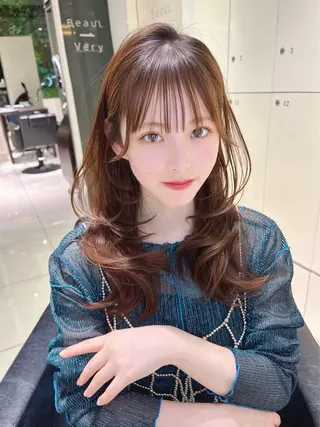 セミロング 井田朋花 艶髪💎✨️のヘアスタイル