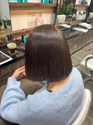 ショート パーマ イツキ🌕デザインカ ラー🥨髪質改善🫧のヘアスタイル