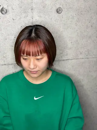 カラー SLIME Seiのヘアスタイル