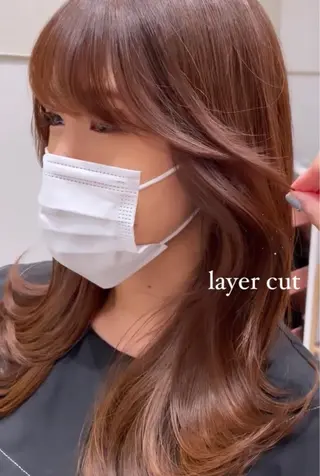 セミロング Toiro所属・🤎小顔レイヤー /ベージュ🤎友香のヘアスタイル