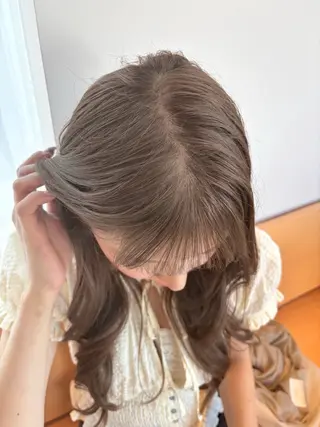 ロング カラー ヘーゼルベージュ/ 赤み消し/はるのヘアスタイル