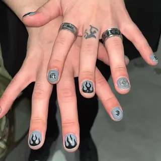 ネイル 🪐富島彩夏 /海外nail🪐のネイルデザイン