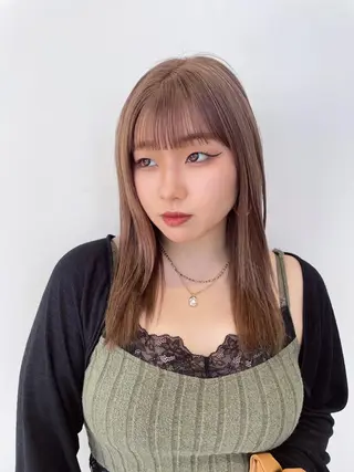 ミディアム カラー ヘアアレンジ 耳つぼ屋さん ‎🤍りりのヘアスタイル